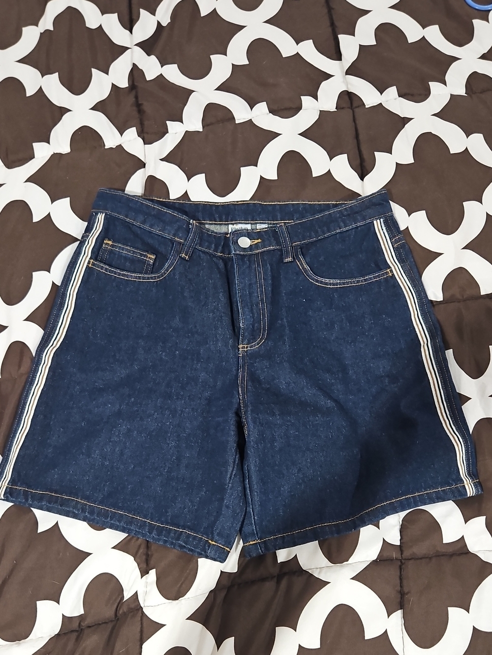 Denim High-Waist Women’s Shorts with Side Stripes - Navy